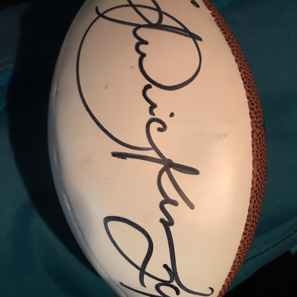 NFL Sports Memorabilia๐#29 Eric Dickerson NFL๐ - Picture 7 of 8